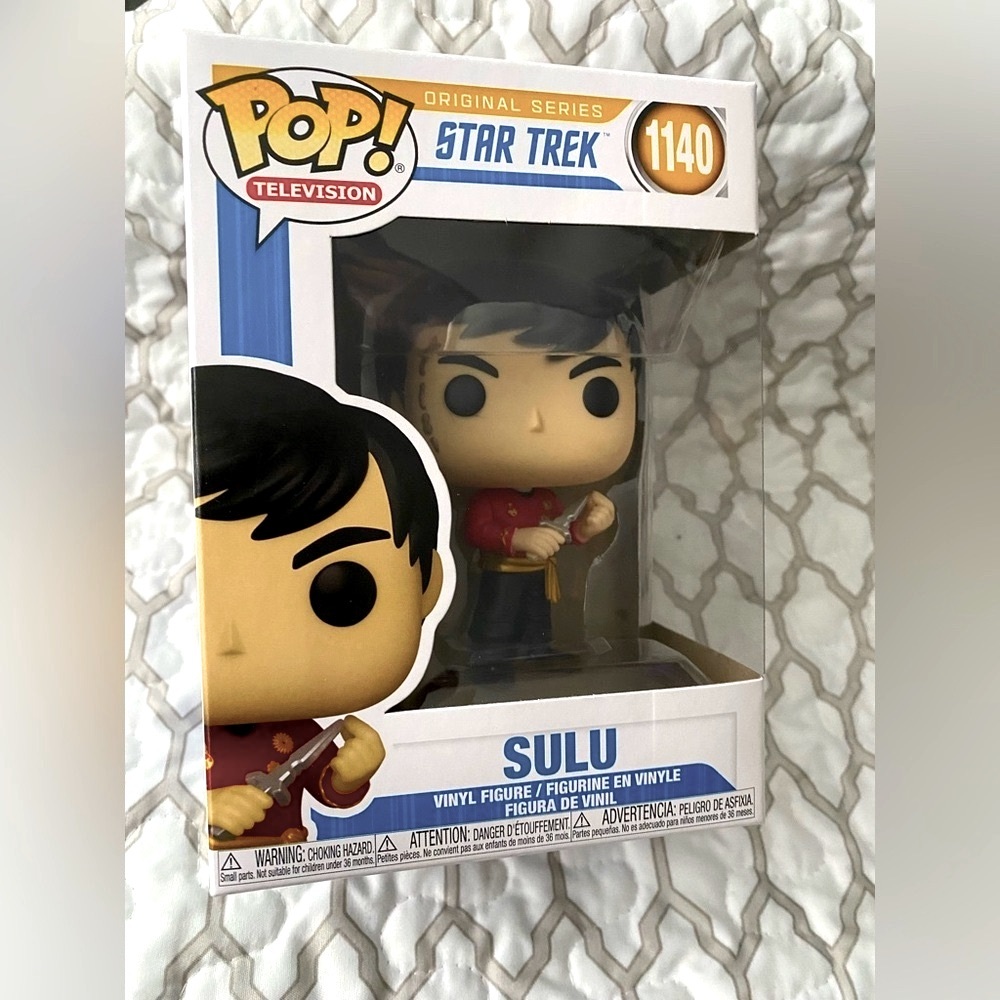 STAR TREK SULU • ORIGINAL SERIES • SULU IN MIRROR MIRROR OUTFIT • FUNKO POP! TV